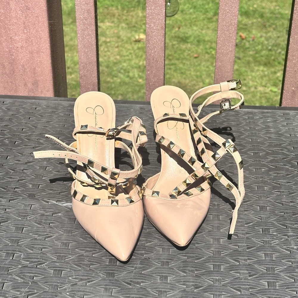 jessica simpson nude heels